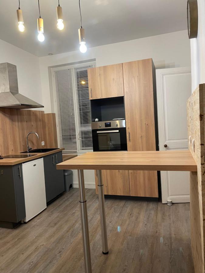Logement Entier: Appartement Avec Terrasse Quartier De La Gare Амбуаз Экстерьер фото